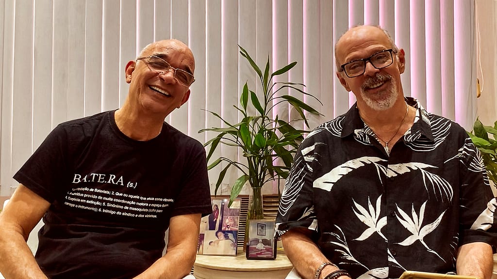 Fernando Pinto Pereira et Célio Mattos. Batterie et musique brésilienne.
